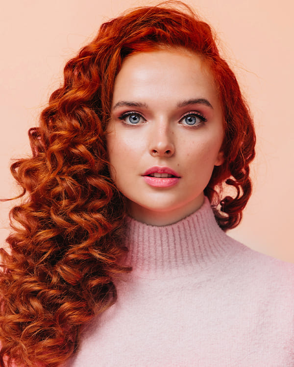 Cabelo vermelho vibrante
